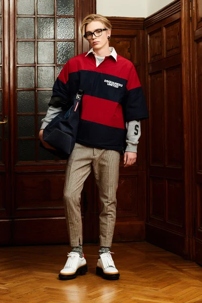 Look 32
